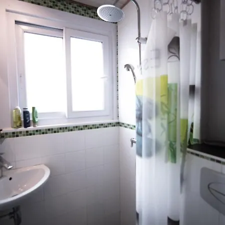 Cozy 1 Bedroom In 14th Appartamento